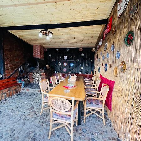 Casa De Sub Hora Villa Zarnesti Luaran gambar