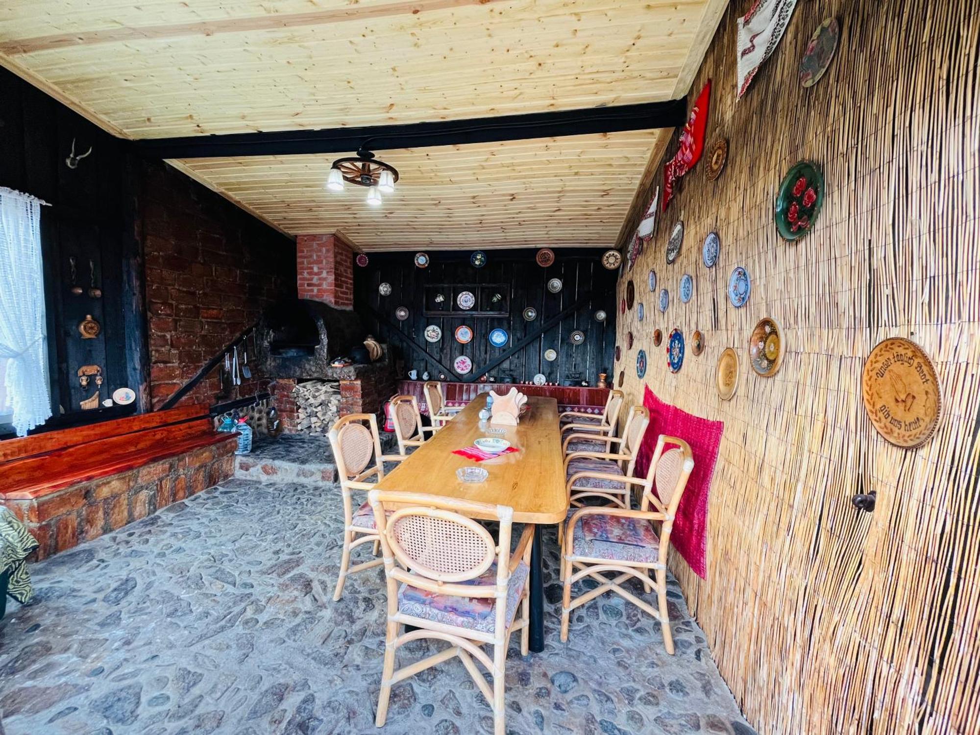 Casa De Sub Hora Villa Zarnesti Luaran gambar